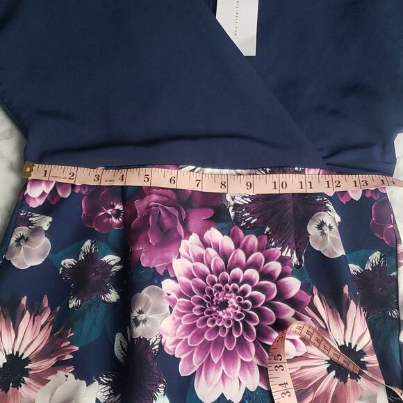 NWT Paper Dolls Floral Dress - Picture 14 of 17